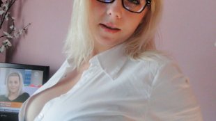 blonde mature glasses porn