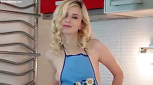 Violetta’s solo performance in the kitchen is so hot it will make your temperature rise.